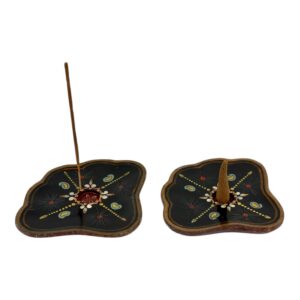 Wierookhouder speksteen  handbeschilderd schelpvorm